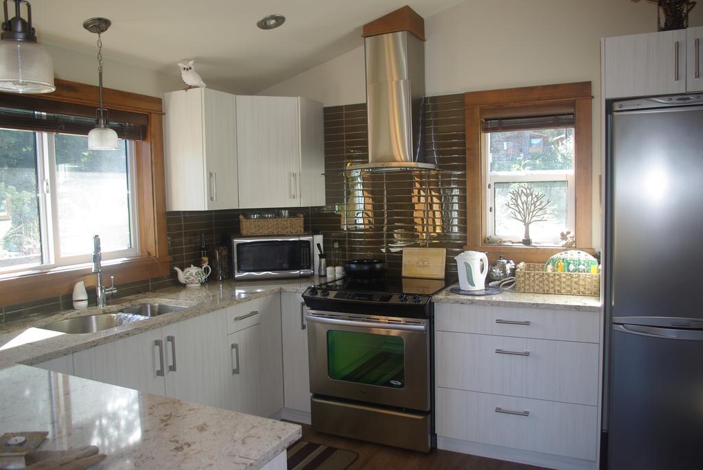 Wild Coast Chalets Port Renfrew Kamer foto